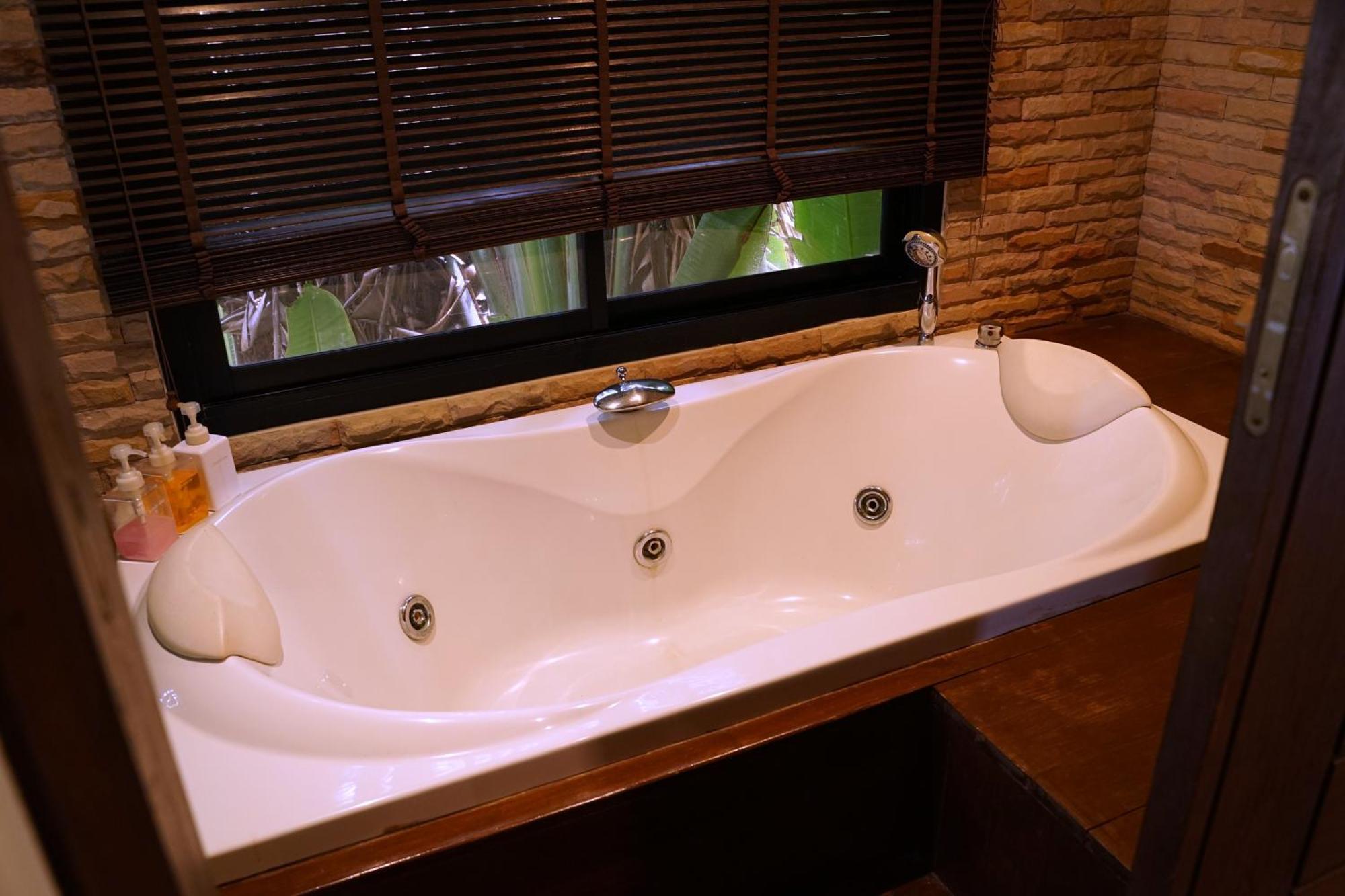 מאה נאם ביץ' Large 4 Bed Villa Short Walk To Maenam Beach מראה חיצוני תמונה